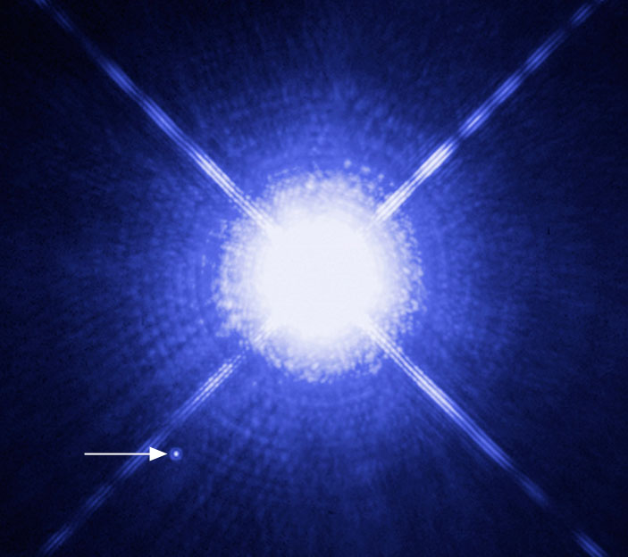 Белый карлик Сириус В рядом с ярким Сириусом A («Наука и жизнь» № 4, 2020)