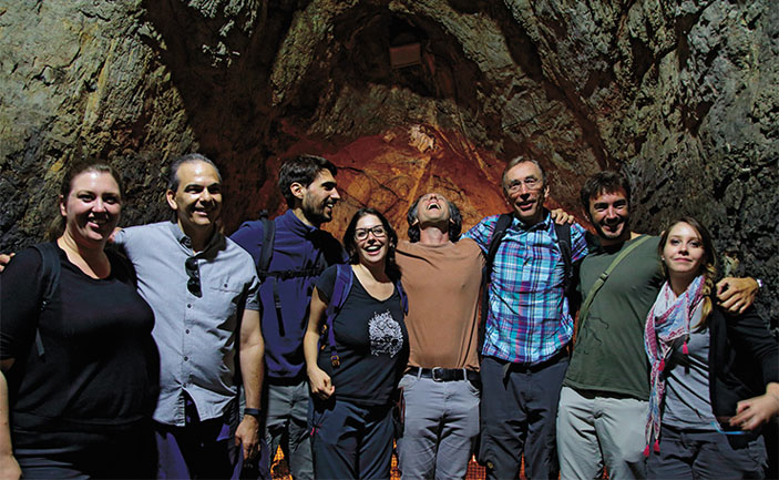 На экскурсии в Денисовой пещере («Наука из первых рук» №4, 2018)