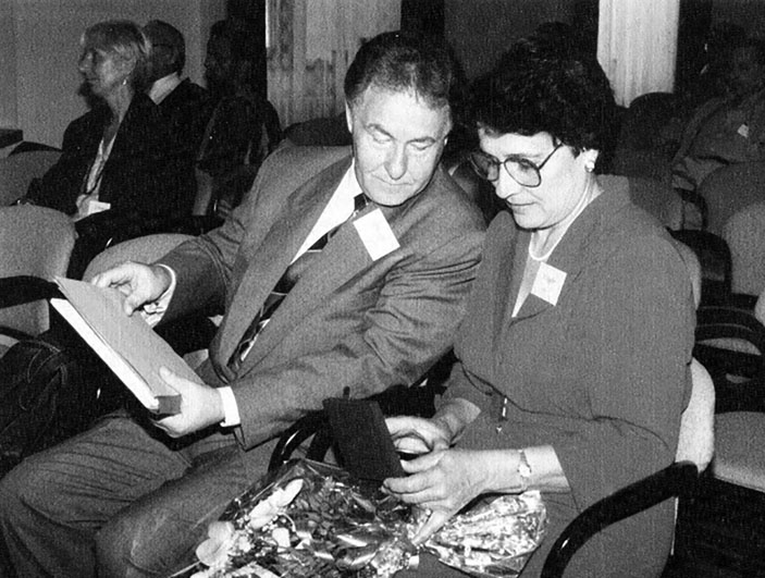 Супруги Сойферы в Праге после вручения В.Н. медали Грегора Менделя Чешской АН («Троицкий вариант» №21, 2020)