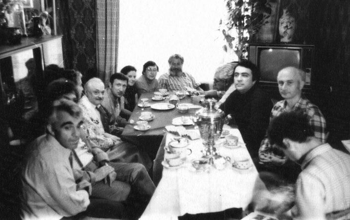 Чай после одного из семинаров («Троицкий вариант» №21, 2020)