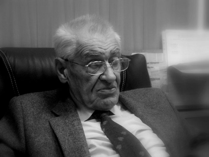 Владимир Фёдорович Овчинников («Троицкий вариант» №23, 2020)