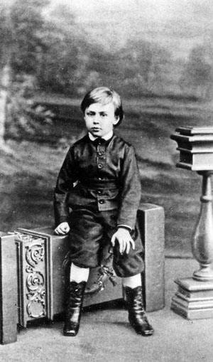 Володя Комаров в возрасте 5 лет («Природа» №3, 2020)