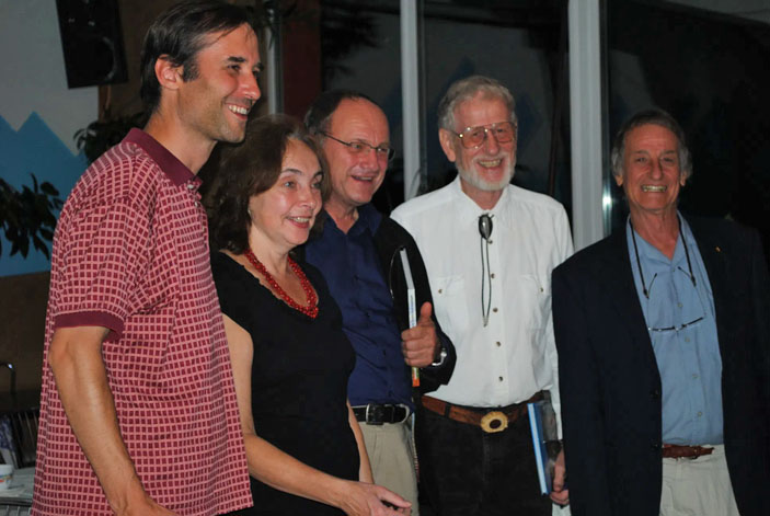 Елизавета Бонч-Осмоловская c коллегами («Троицкий вариант» №5, 2021)