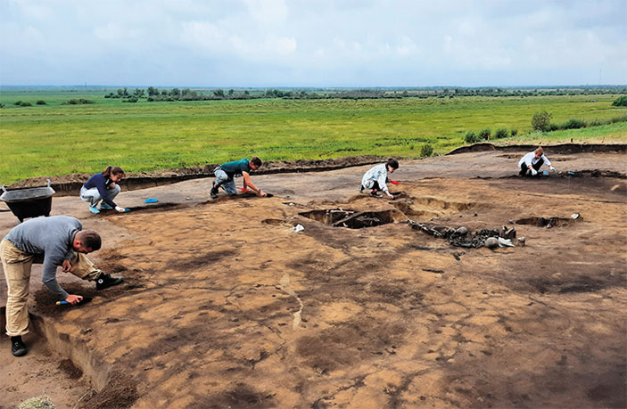 Раскопки на археологическом памятнике Усть-Тартас-1, -2. 2020 г. («Наука из первых рук» №5–6(90), 2020)
