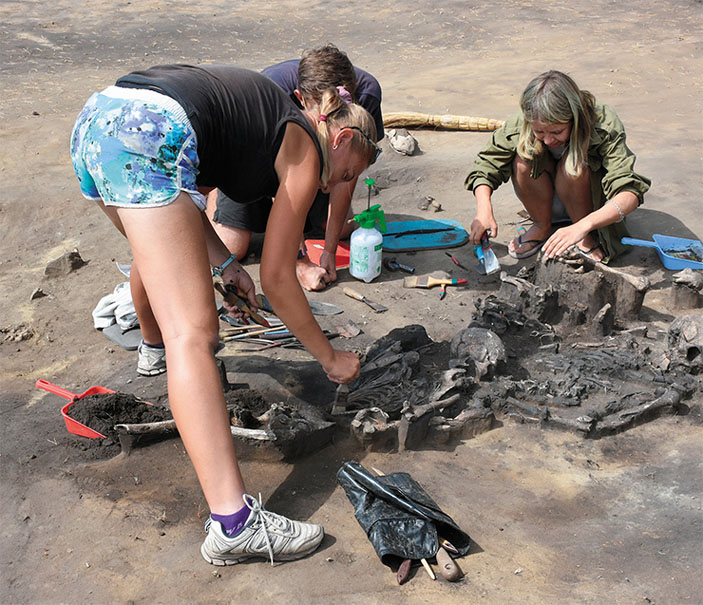 Расчистка погребального комплекса № 65 («Наука из первых рук» №5–6(90), 2020)