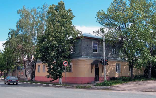 Дом Сизяковых в настоящее время («Природа» №10, 2020)