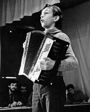 Выступление на творческом конкурсе Всероссийского литературного праздника («Химия и жизнь» №7, 2021)