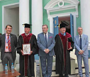 А. В. Наумов, М. Оррит, А. В. Лубков, У. Э. Мёрнер, Д. А. Исаев («Химия и жизнь» №7, 2021)