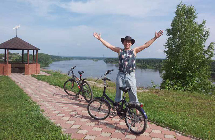 Вид на реку Вятку с Лебяжского городища («Химия и жизнь» №7, 2021)