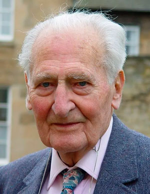 Британский врач и эпидемиолог Ричард Долл, совместно со своими коллегами доказавший, что курение вызывает рак легкого и увеличивает риск заболеваний сердца, бросил курить после этого открытия. Ученый умер в возрасте 92 лет, до последних дней занимаясь научной работой («Наука из первых рук» №3–4(92), 2021)