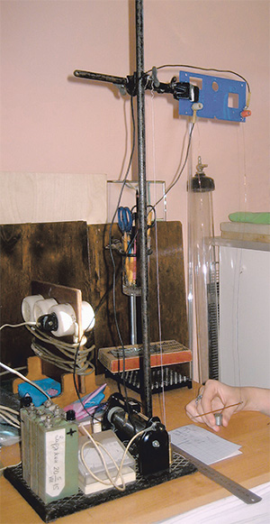 Падение магнита в алюминиевой трубке 2