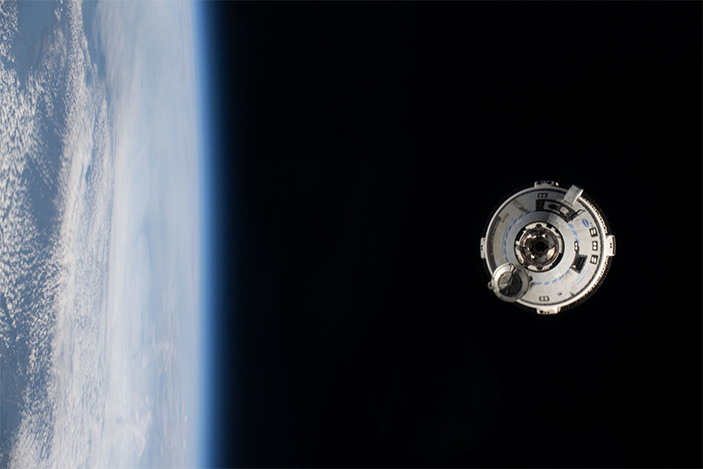 Starliner при полете к МКС