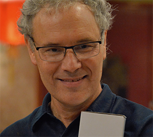 Виктор Эмброс (фото Rosalindclee)