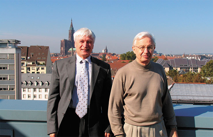 В. В. Власов и Нобелевский лауреат Ж.-М. Лен, директор Института супрамолекулярной науки и инженерии (Страсбург)