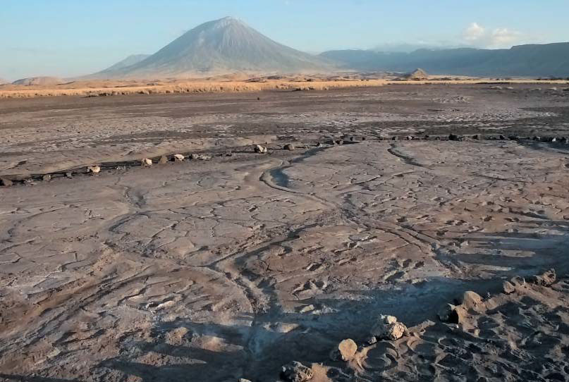 Цепочка следов из Энгаре Серо