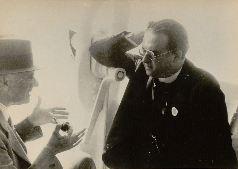 Жорж Леметр и Артур Эддингтон в 1938