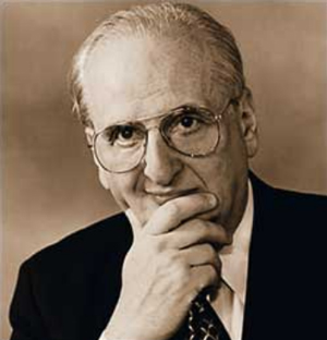 Американский хирург Джуда Фолкман более 30 лет назад впервые высказал гипотезу о том, что если каким-либо способом прекратить рост сосудов, питающих опухоль, то ее дальнейшее развитие и метастазирование прекратятся