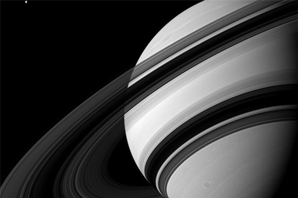 Фото с сайта saturn.jpl.nasa.gov