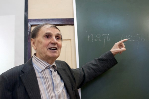 А. А. Зализняк «Из русского ударения». Лекция прочитана в школе «Муми-тролль» 17 февраля 2014 года