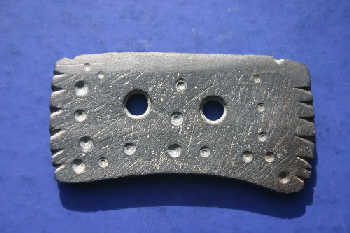 Каменный нож, найденный в провинции Чинхай. Фото с сайта агентства «Синьхуа»