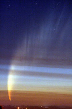 Комета McNaught (C/2006 P1) 18 января 2007 года. Фото: Jamie Newman, Papakura, Auckland, New Zealand с сайта spaceweather.com