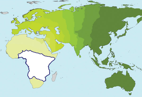 Генотипическая изменчивость (на основании молекулярно-генетических данных) по мере удаления от наиболее вероятной области происхождения современного человека в Африке (последняя выделена белым и оконтурена синей линией). Более темными контурами показана всё большая утеря первоначальной изменчивости. Данный рисунок хорошо соответствует предыдущему (анализ фенотипических признаков), но область первоначального происхождения человека получилась несколько меньше (не включает южную Африку). Рисунок из обсуждаемой статьи в Nature