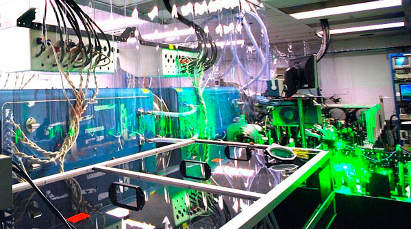 Рис. 1. Общий вид на установку Техасского петаваттного лазера