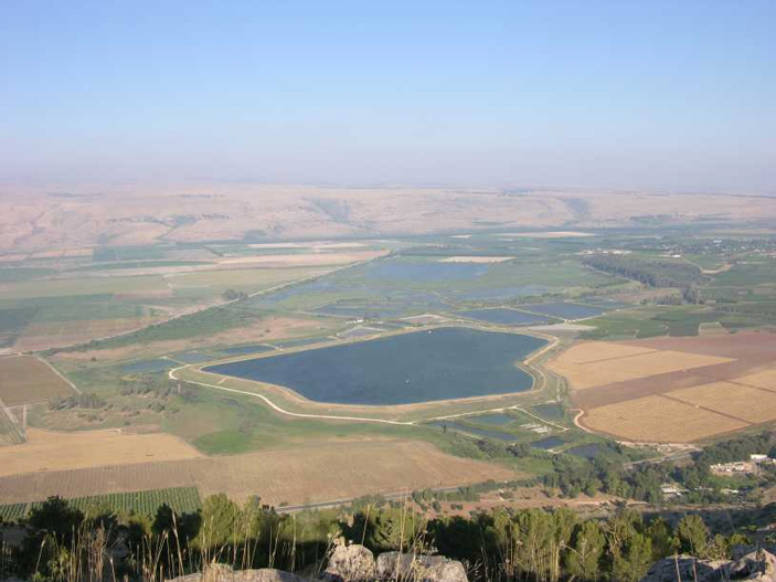 Рис. 4. Живописный пейзаж долины Хула