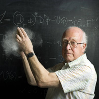 Питер Хиггс во время лекции в Эдинбургском университете