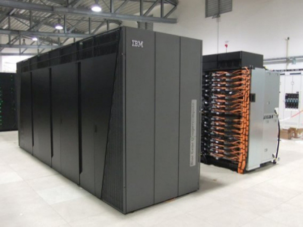 То, что видит «глаз» искусственного мозга по имени Spaun, и то, что рисует его рука