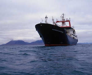 Французское научно-исследовательское судно Marion Dufresne, с борта которого вели исследования круговорота железа в районе Кергеленского плато. Фото с сайта www.extraplac.fr