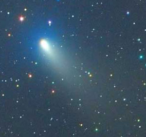 Фрагмент C кометы Швассмана-Вахмана 3. Снимок сделан 16 апреля 2006 года Мишелем Джагером (Австрия) при помощи 20-сантиметрового телескопа-рефлектора. Диаметр комы составляет около 10 угловых минут. Фото с сайта cometography.com