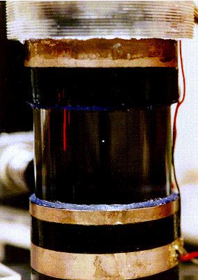 Сонолюминесценция в цилиндрическом сосуде с водой