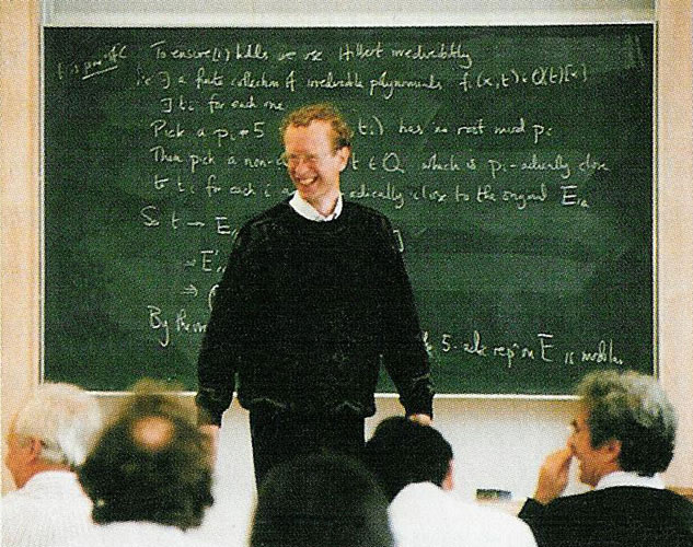 ΠΠ°ΡΠ΅ΠΌΠ°ΡΠΈΠΊ ΠΠ½Π΄ΡΡ Π£Π°ΠΉΠ»Ρ Π΄ΠΎΠΊΠ»Π°Π΄ΡΠ²Π°Π΅Ρ ΠΏΠ΅ΡΠ²ΡΠΉ Π²Π°ΡΠΈΠ°Π½Ρ ΡΠ²ΠΎΠ΅Π³ΠΎ Π΄ΠΎΠΊΠ°Π·Π°ΡΠ΅Π»ΡΡΡΠ²Π° ΠΠ΅Π»ΠΈΠΊΠΎΠΉ ΡΠ΅ΠΎΡΠ΅ΠΌΡ Π€Π΅ΡΠΌΠ° (23 ΠΈΡΠ½Ρ 1993 Π³ΠΎΠ΄Π°, ΠΠ΅ΠΌΠ±ΡΠΈΠ΄ΠΆ, ΠΠ½Π³Π»ΠΈΡ)